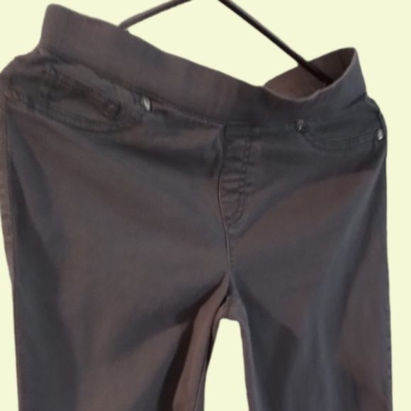 Justice Grey Capri Jeans - Picture 2 of 3